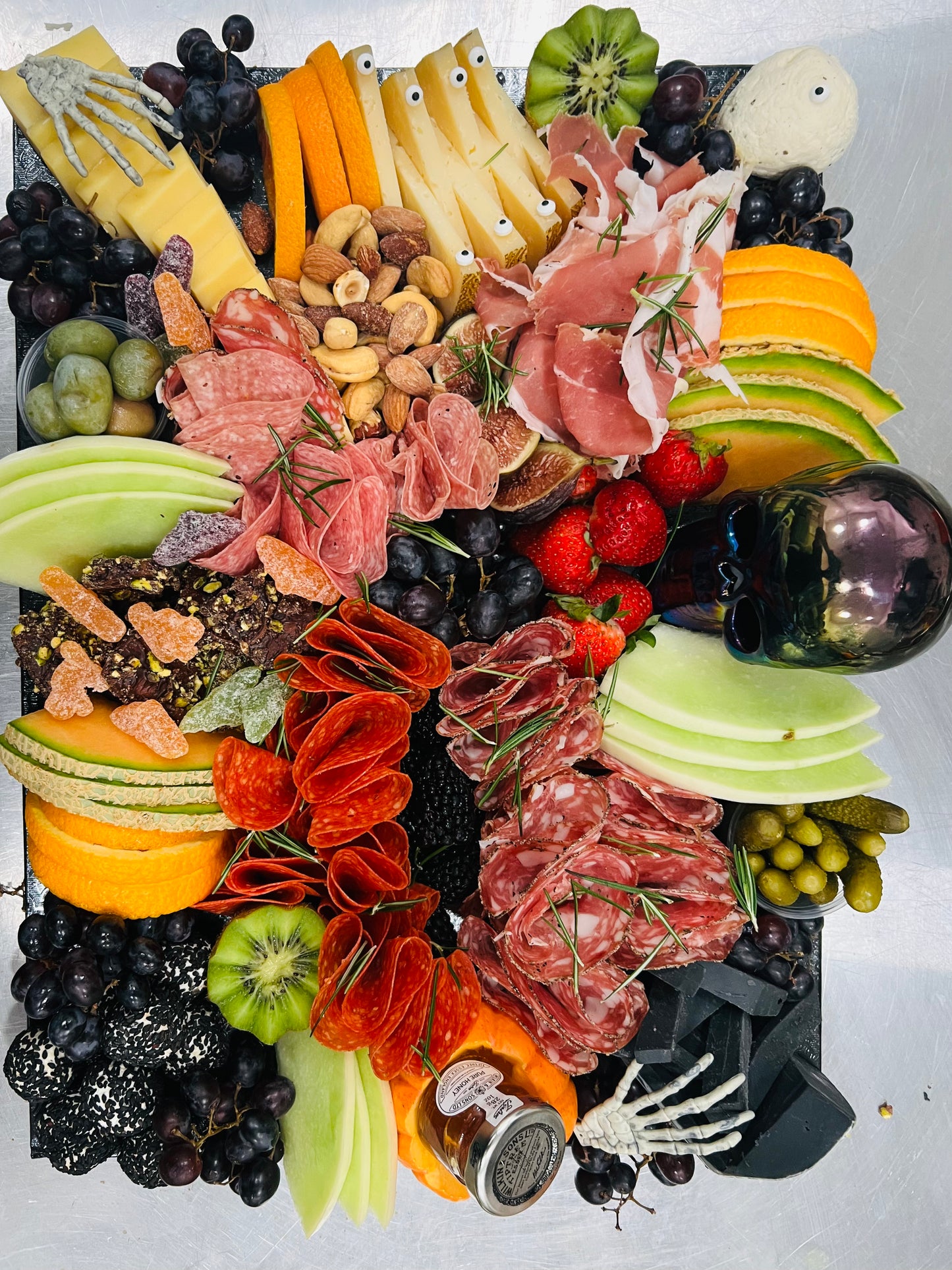 Majestic Halloween (Serves 6-10)