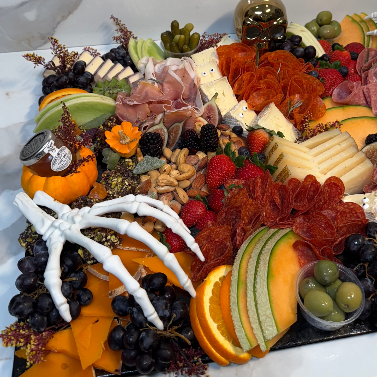 Marvelous Halloween (Serves 10-14)